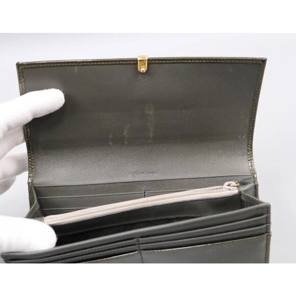 YVES SAINT LAURENT Vintage Used Green Patent Leather Long Wallet - Picture 6 of 15